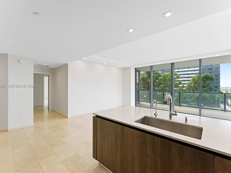 88 SW 7th St #712 — Photo 19