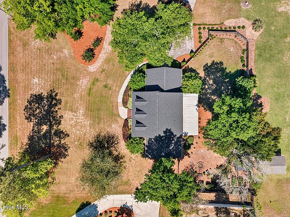 3rd image of 3901 Marathon Avenue
