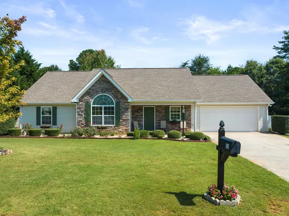 150 Arbor Gate Dr, Cornelia, GA 30531