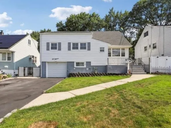 115 Arlington Dr, Fords, NJ 08863