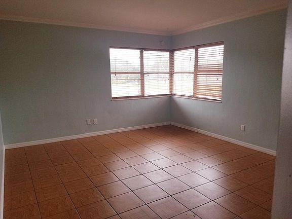 3rd image of 6624 5th Ave N #2