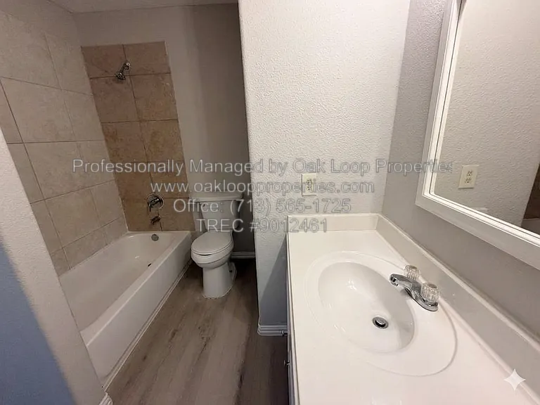 5408 Groveton St #B — Photo 14