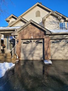 201 Old Oak Ct W, Buffalo Grove, IL, 60089