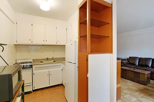 Sold by Corcoran | media 29