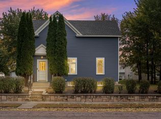 205 N Renville St, Winthrop, MN 55396