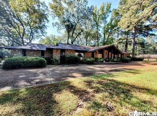 1739 Holly Ave, Camden, AR 71701