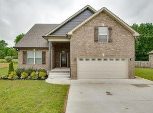 1028 Station Dr, Goodlettsville, TN 37072
