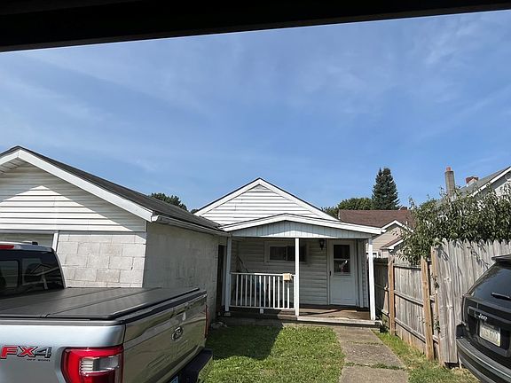 5th image of 228 Mulberry Avenue