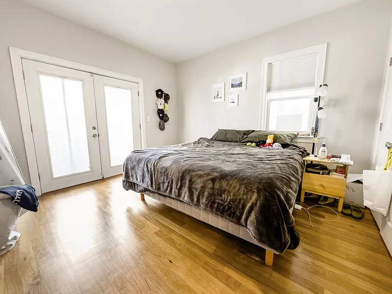123 Webster Ave #1 — Photo 9