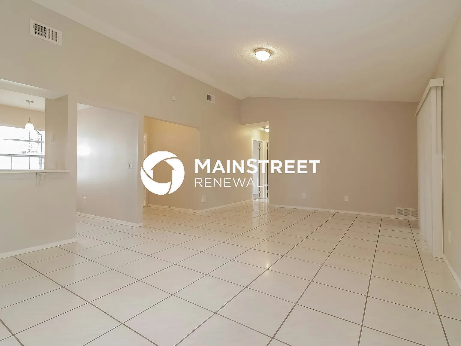 1523 Maplewood Cir — Photo 3