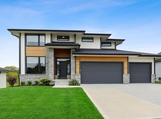 900 84th St, West Des Moines, IA 50266