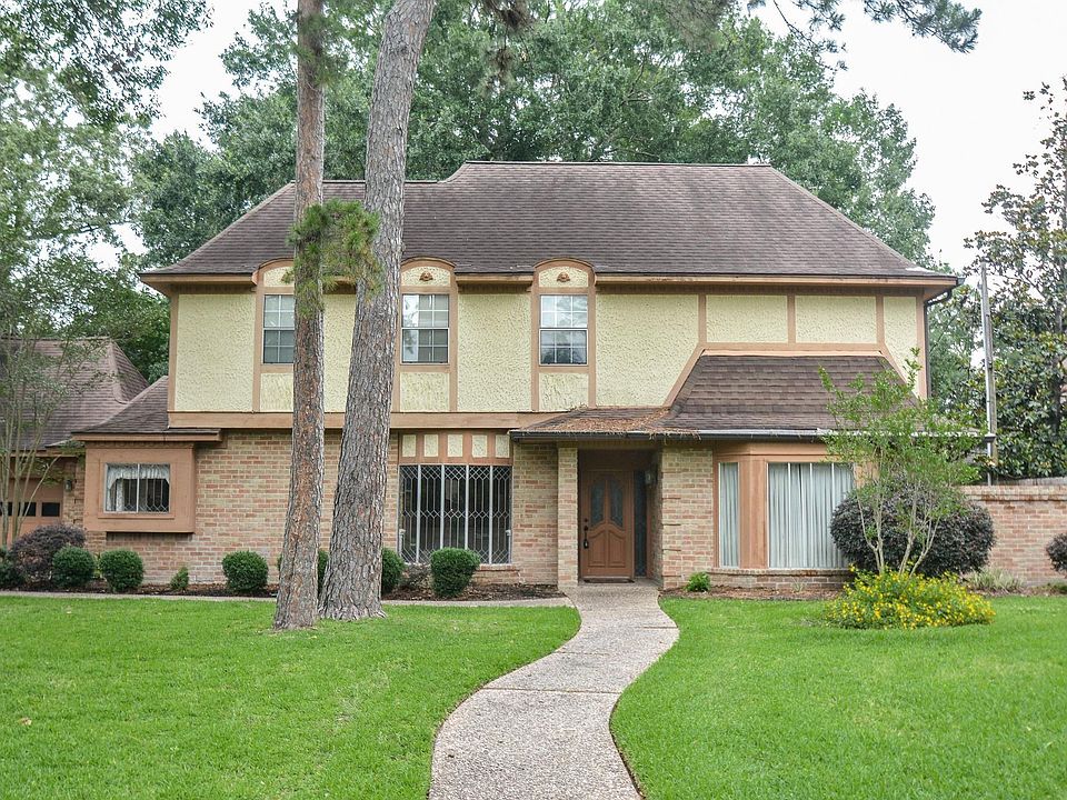 1st image of 16010 Mickleham Dr