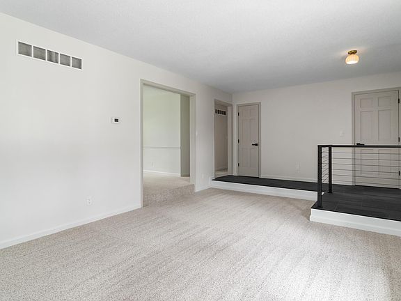 5th image of 8224 E Heritage Dr