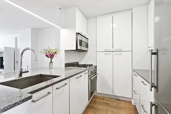 Sold by Compass | media 6