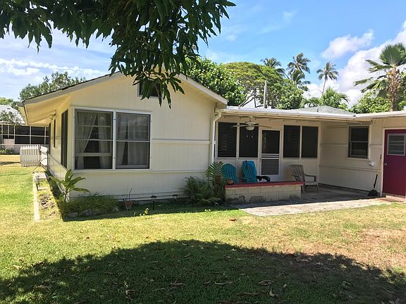 Rear of house with lanai area.