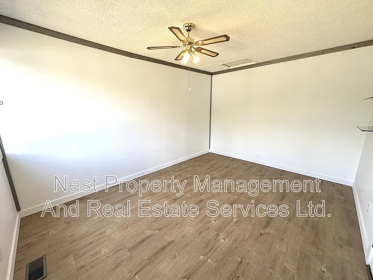 2737 Budd Rd #A — Photo 12