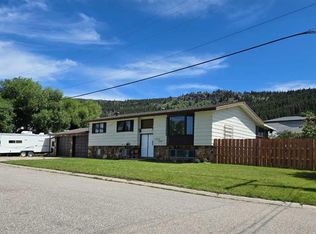 3002 W 225th St, Crowsnest Pass, AB T0K 0C0
