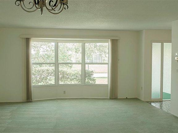 4th image of 318 Signorelli Dr