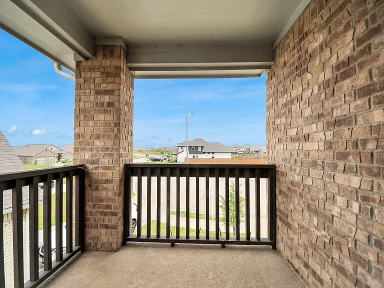 208 Salange Ln — Photo 38