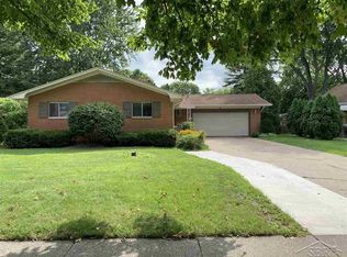2304 Warwick St, Saginaw, MI