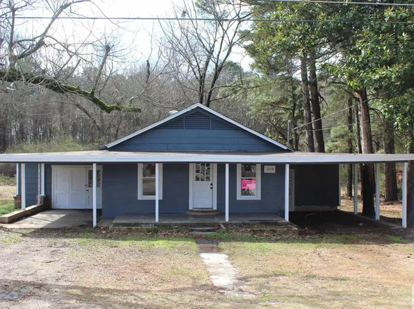 1710 S Elm St, Hope, AR 71801