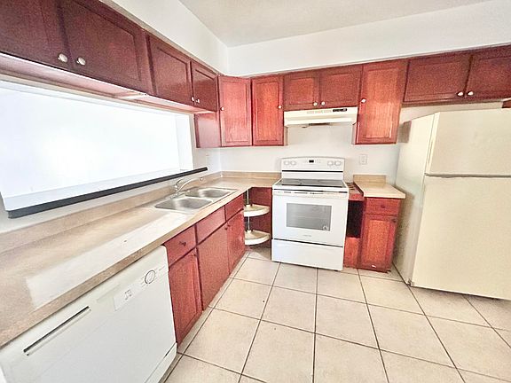 3rd image of 2205 SW 80th Ter #2205