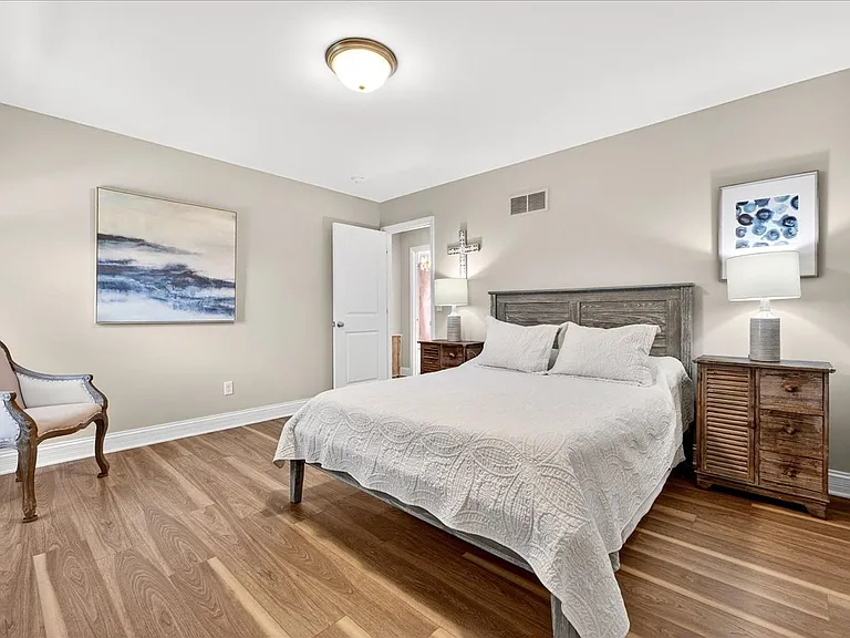 415 Filipp Ln — Photo 44