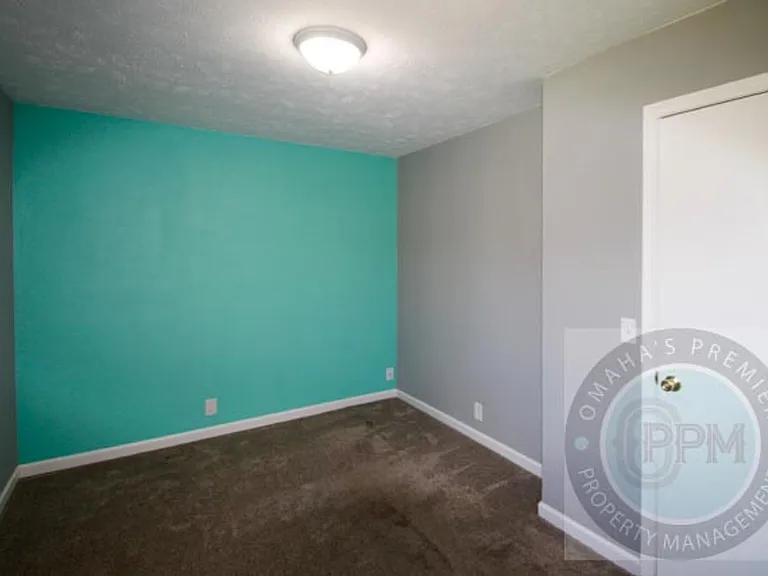 6204 S 140th Ave — Photo 14