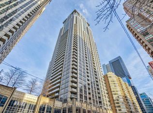 761 Bay St #1713, Toronto, ON M5G 2R2