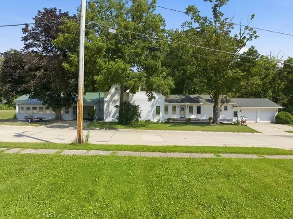 700 Wapsie St, Sumner, IA 50674