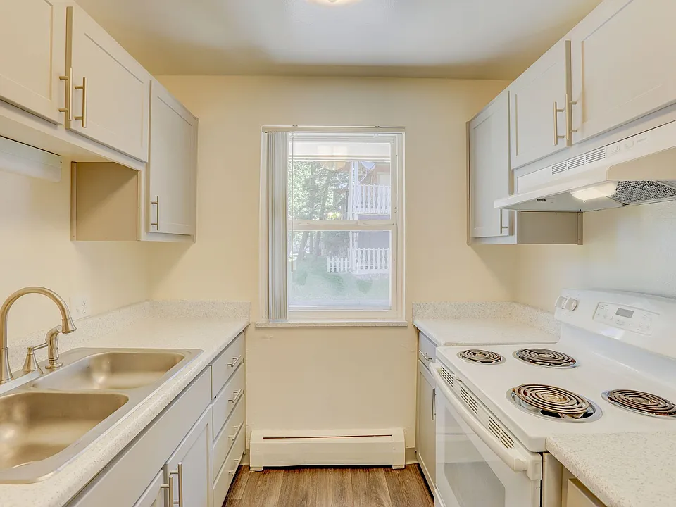 Edelweiss Apartments