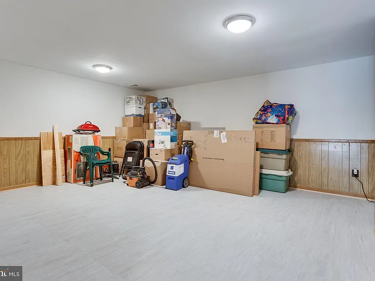9427 Cherwek Dr — Photo 18