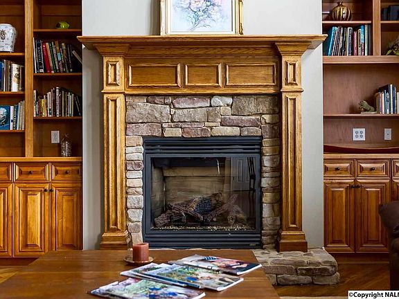 5th image of 2987 Hampton Cove Way SE