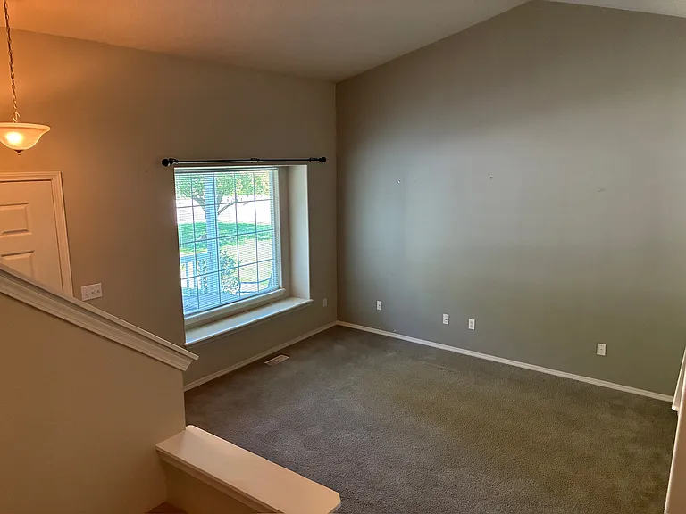 3482 S Virginia Ave — Photo 7