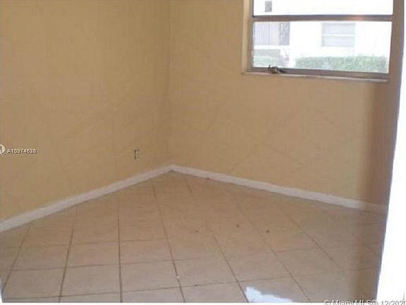 3rd image of 3013 Coral Ridge Dr #3013