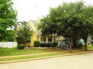 1015 Devonshire Dr, Aubrey, TX 76227