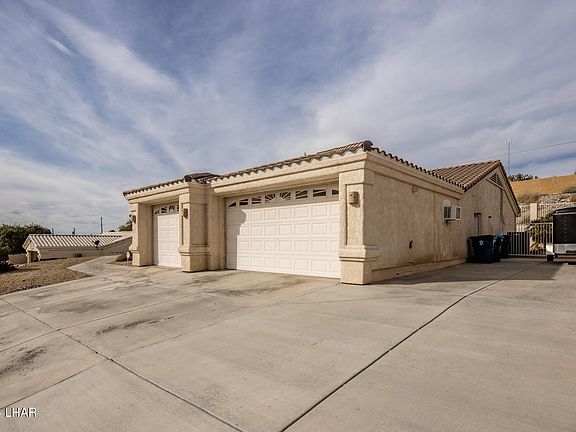 2nd image of 3781 Kiowa Blvd S