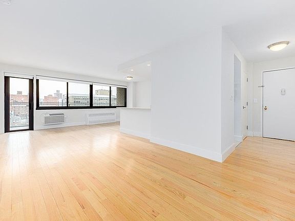 3rd image of 120 W 97th St APT 13I