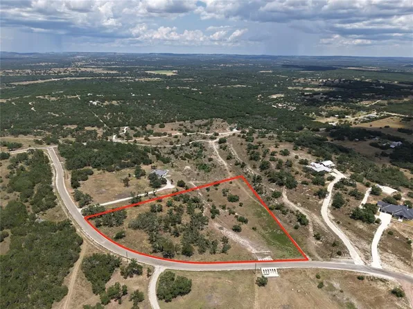 623 Whiskey Trl, Blanco, TX 78606