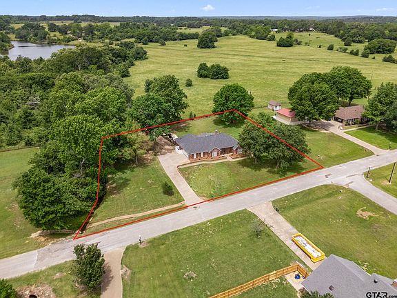 5th image of 15497 Wagon Wheel Cir