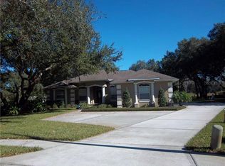2722 Majestic Oaks Ct, Plant City, FL 33566