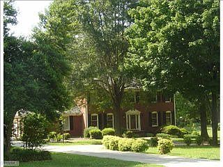 2nd image of 5401 Edenfield Dr