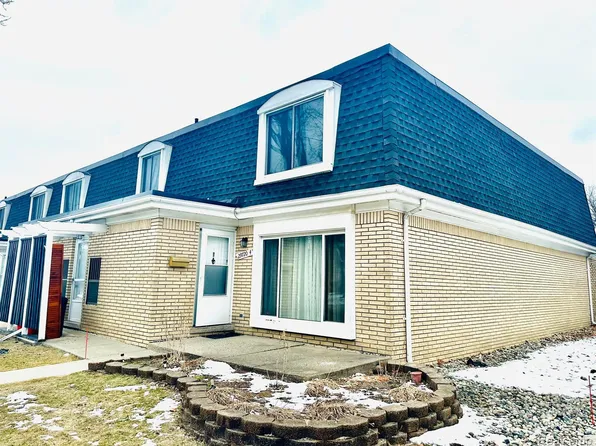 29720 City Center Dr APT 4, Warren, MI 48093