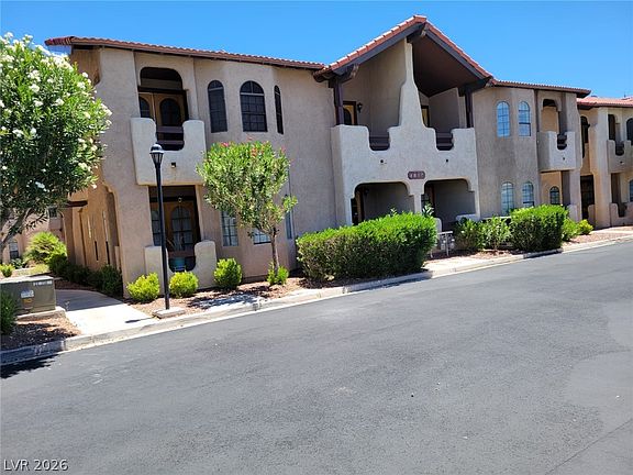 2nd image of 4054 Crete Ln APT D