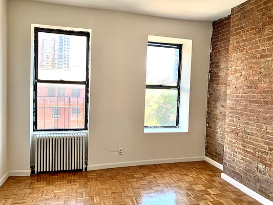 Rented by Compass | media 7