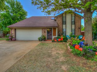 112 Jackson Ave, Weatherford, OK 73096