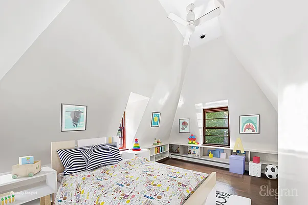 Sold by Elegran | media 13