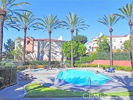1044 S Rossano Way — Photo 14