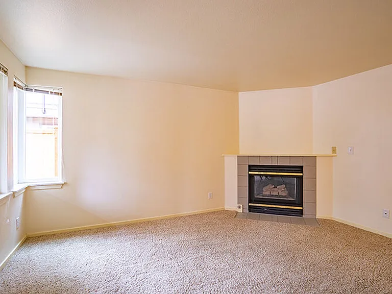 6th Ave Apartments — Photo 29