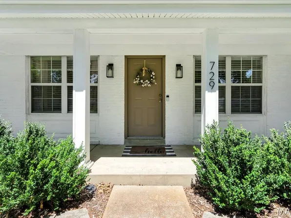 729 Le Manns Dr, Ballwin, MO 63021
